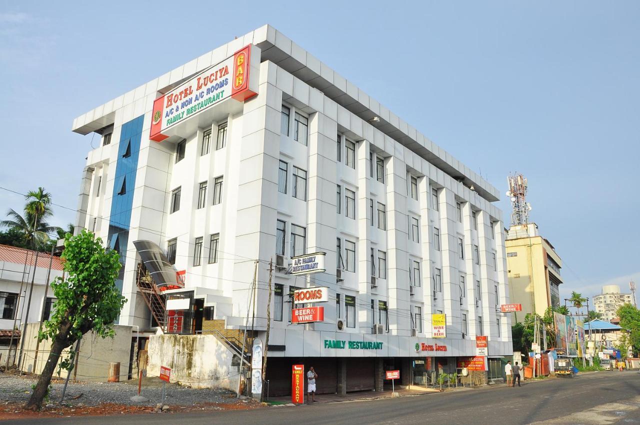 Hotel Luciya Kochi Exterior foto