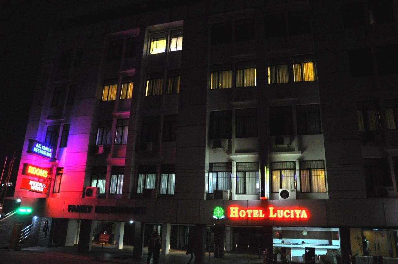 Hotel Luciya Kochi Exterior foto